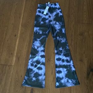 Top shop petite tie dye bell bottom pants. BNWT